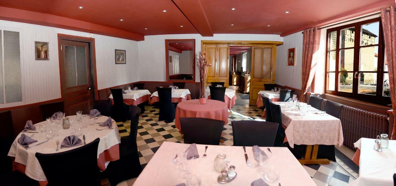 Hotel Le Baron Crémieu Zewnętrze zdjęcie